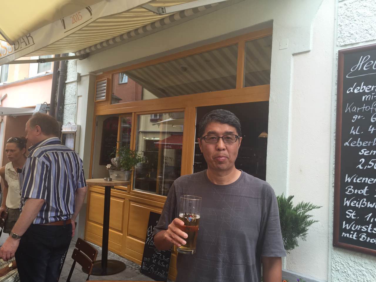 余教授德國(guó)鄉(xiāng)村行:我在德國(guó)為什么不會(huì)點(diǎn)啤酒了? 余教授德國(guó)鄉(xiāng)村行:我在德國(guó)為什么不會(huì)點(diǎn)啤酒了?