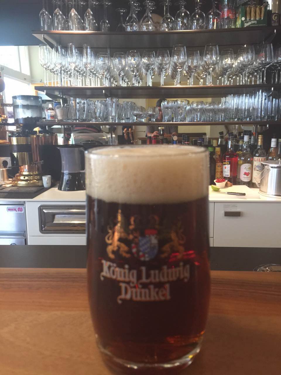 余教授德國(guó)鄉(xiāng)村行:我在德國(guó)為什么不會(huì)點(diǎn)啤酒了? 余教授德國(guó)鄉(xiāng)村行:我在德國(guó)為什么不會(huì)點(diǎn)啤酒了?